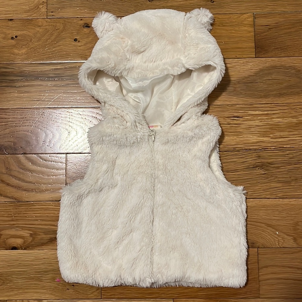 2T Faux fur bear zip up vest